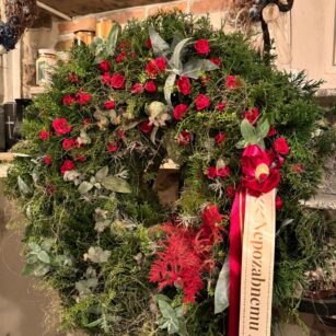 Pogrebni venec spomin v cvetju